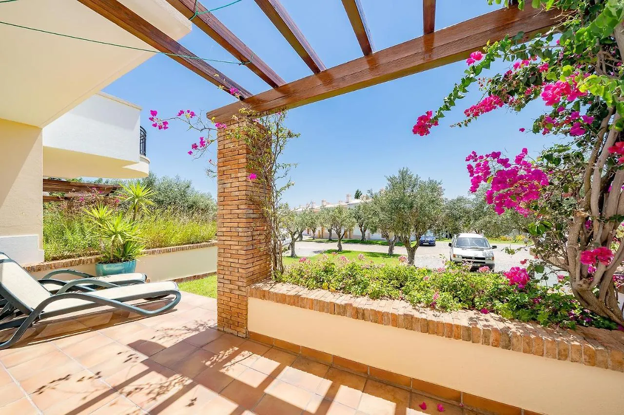 Vakantiehuis Vale Da Ribeira J By Destination Algarve Villa Odiáxere